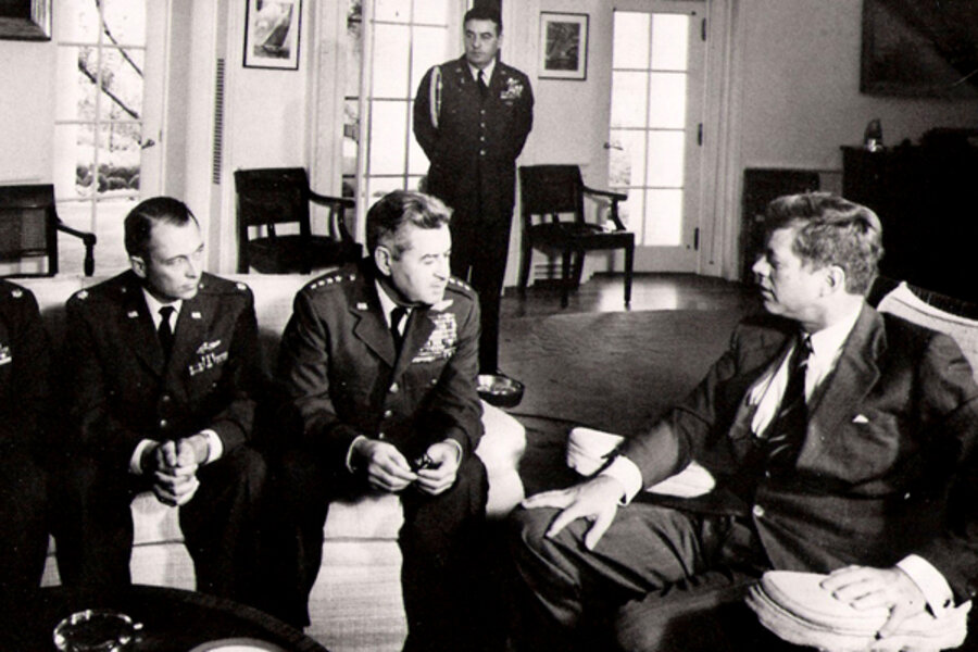 an analysis of the cuban missile crisis which brought the world to the brink of nuclear war The episode's become known as the cuban missile crisis, and it did, indeed, bring the region and the world to the brink of nuclear war but we're focusing on two people who lived through it as . an analysis of the cuban missile crisis which brought the world to the brink of nuclear war The episode's become known as the cuban missile crisis, and it did, indeed, bring the region and the world to the brink of nuclear war but we're focusing on two people who lived through it as .