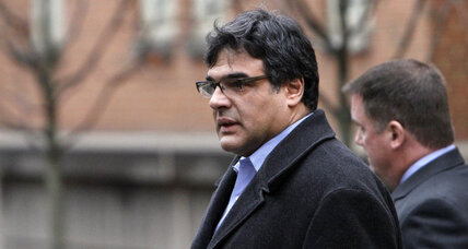 Ex-CIA officer gets prison time for leaking agent's name