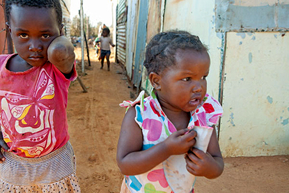 Image: Africa's AIDS Orphans (CSMonitor.com Special Project) Image: Africa's AIDS Orphans (CSMonitor.com Special Project)