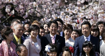 Japan's first lady challenges ... her husband's views?