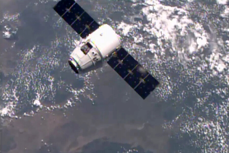 Can rockets have an eject button? SpaceX to take on key safety test (+video) - Christian Science Monitor