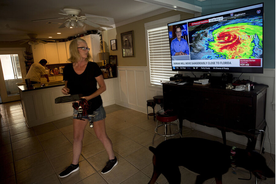 In era of weather extremes, TV forecasters become climate educators 1 In era of weather extremes, TV forecasters become climate educators
