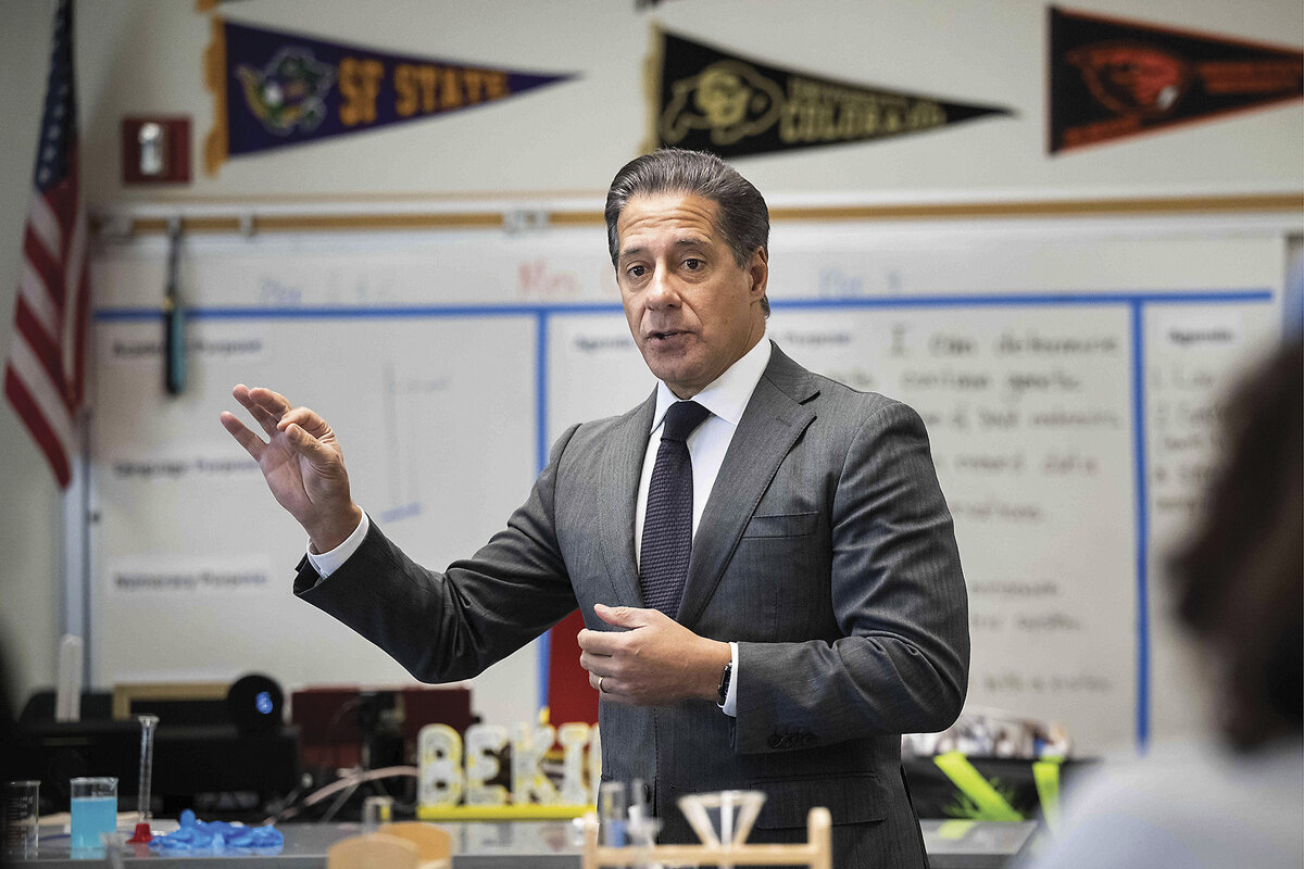 Los Angeles Unified School District head Alberto Carvalho gives a lesson in a biology class at Panorama High School, 2022.