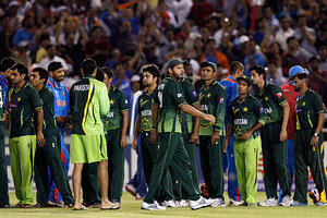 pakistan cricket 7 footer