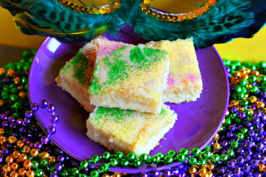 King Cake Bars For Mardi Gras Recipe King Cake Bars For Mardi Gras Recipe