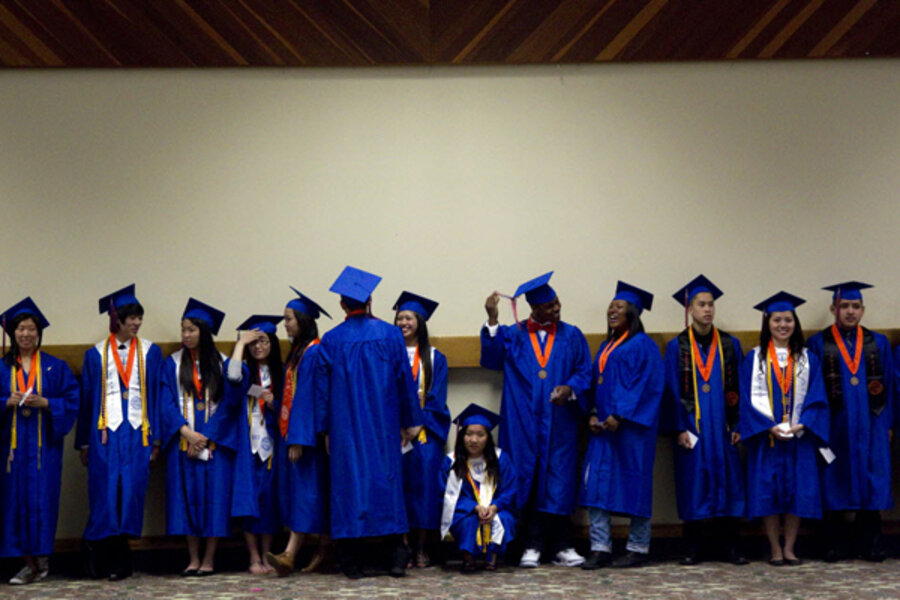 us-high-school-graduation-rate-inches-past-75-percent-csmonitor