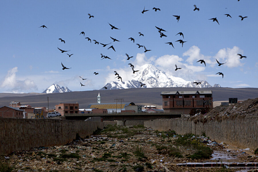 Pollution Threatens South America S Lake Titicaca