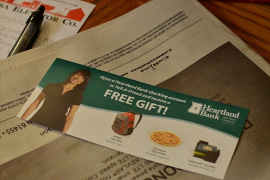 Picking a new bank? Ignore freebies. - CSMonitor.com