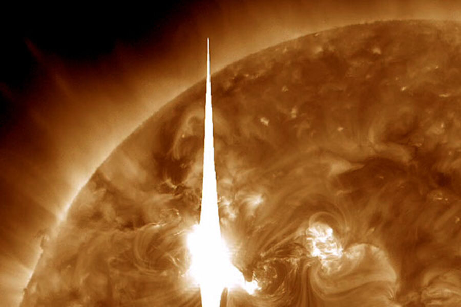 solar-flare-biggest-in-six-years-hits-the-earth-csmonitor