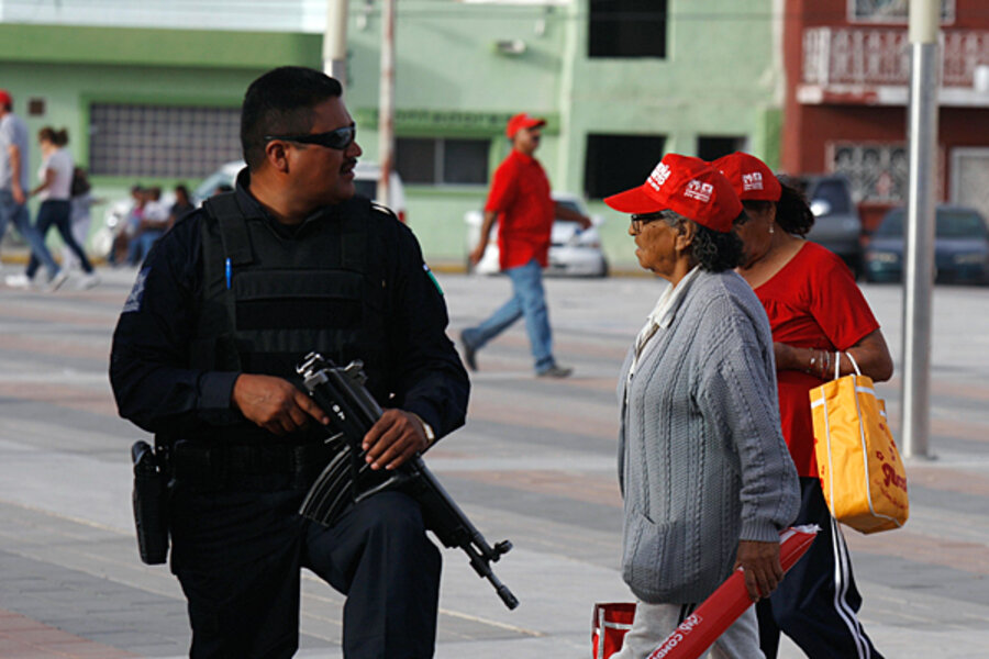 Security 'quagmire' for Mexican presidential candidates