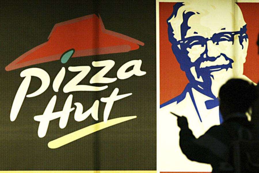 Hungry? Pizza Hut launches cheeseburger crust pizza. - CSMonitor.com