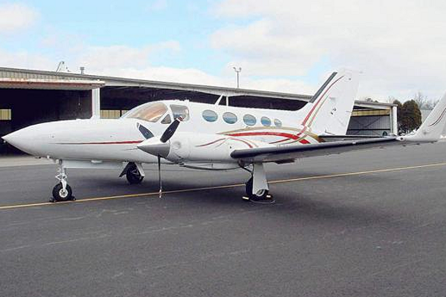 An 80-year old woman lands plane after pilot passes out - CSMonitor.com