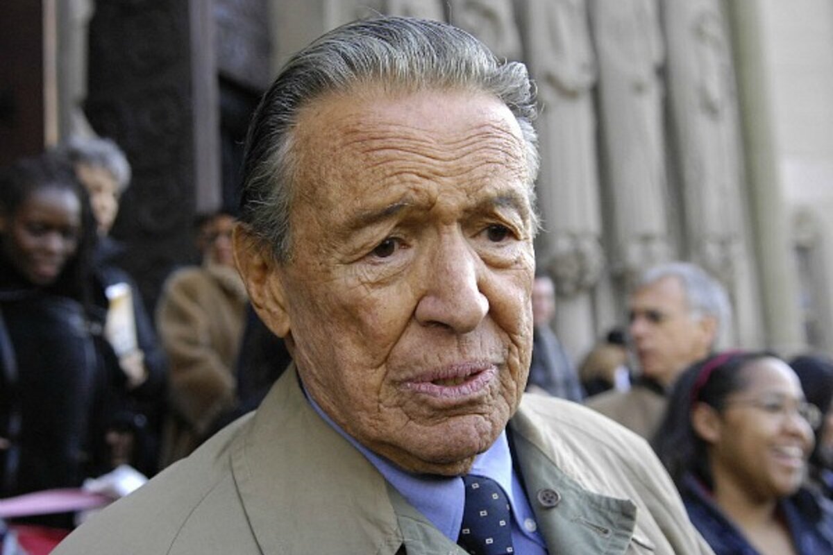 60 minutes tobacco scandal Mike Wallace of '60 Minutes' was a dogged interviewer