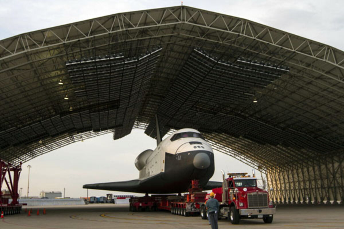 NASA space shuttle embarks on voyage to New Jersey - CSMonitor.com, image size:1200x800