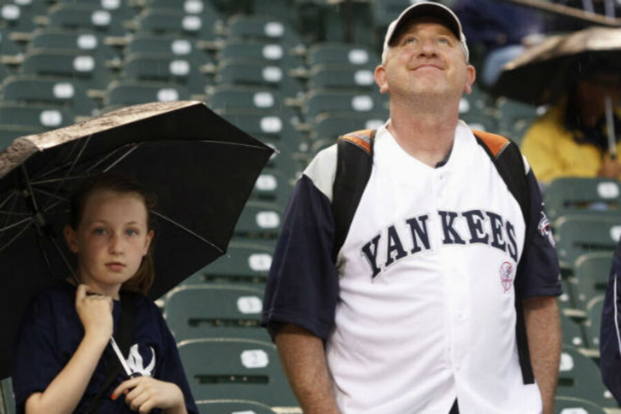 A GEEK DADDY: Major League Baseball Celebrates Fathers Day