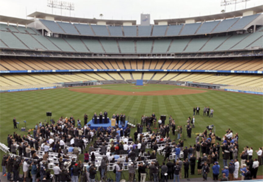 Ballpark Quirks: Dodgers build a hilly home in Los Angeles' Chavez