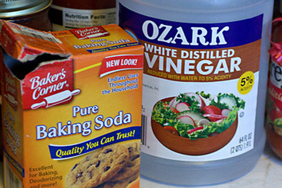 Don't Mix Baking Soda and Vinegar for Cleaning