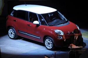 Fiat 500L in-car espresso machine 