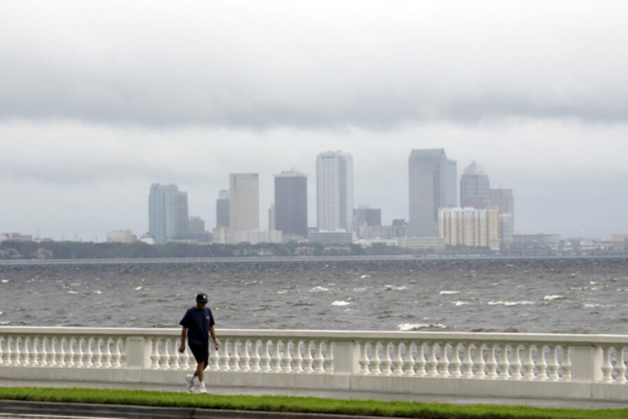 Tropical Storm Isaac bears down on New Orleans ahead of Katrina ...