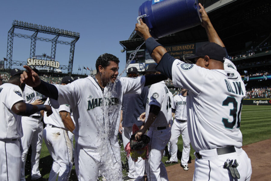 Mariners' Felix Hernandez tosses baseball's third perfect game this year 