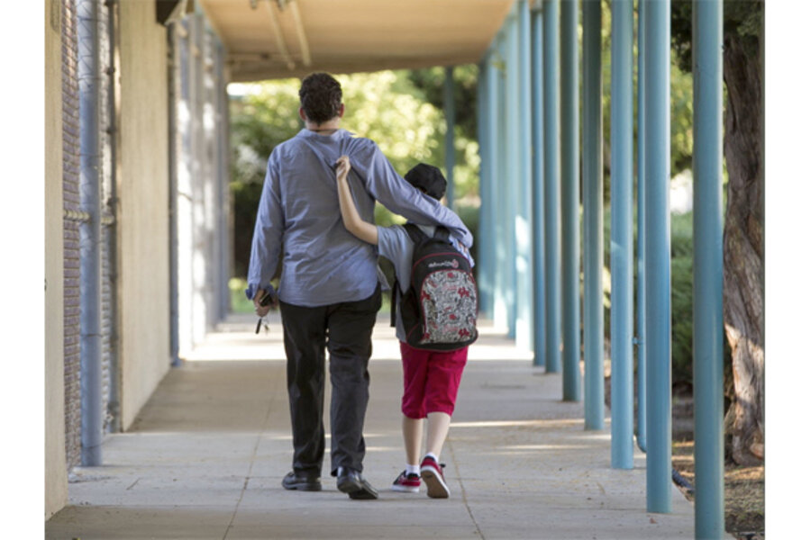 special-needs-students-stay-in-traditional-public-schools-as-others