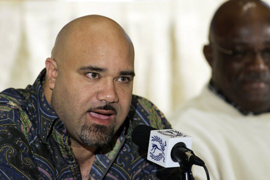 Chris Zorich, ex-Chicago Bear, faces tax charges 