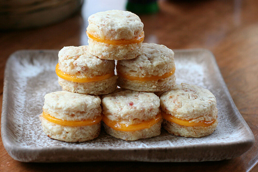Country ham biscuit bites with cheese