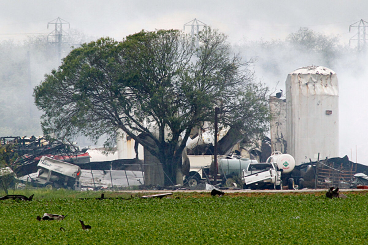 Texas fertilizer plant blast: Was it 'freak accident' that tore town apart?  - CSMonitor.com