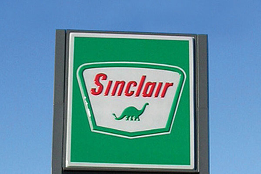 Earl Holding dies, leaves legacy of Sinclair Oil - CSMonitor.com