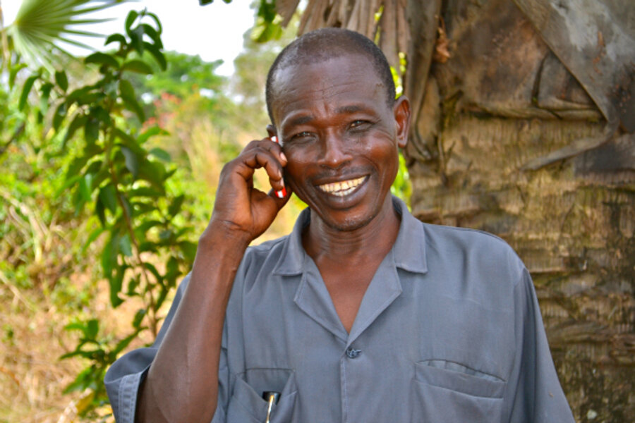 Mobile phones unleash farmers in Uganda - CSMonitor.com