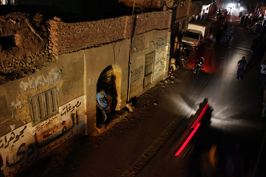 On Cairo streets, generators' hum sends loud message about Morsi's ...