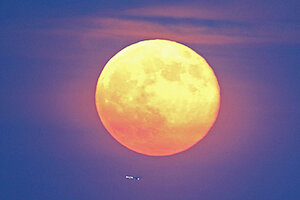 Supermoon Photos: Spectacular Moon Pics Wow Stargazers - CSMonitor.com