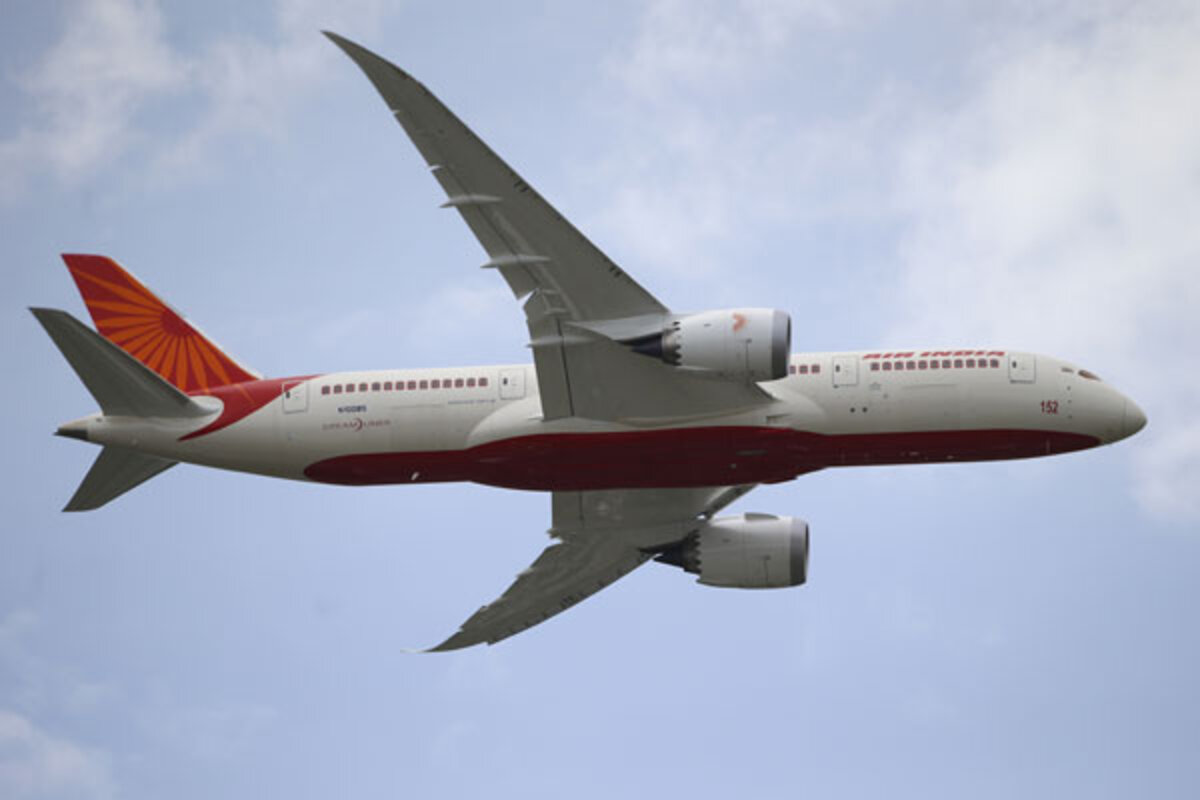 The Birth of the 787 Dreamliner: Turner, Edgar