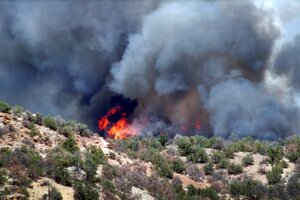 Royal Gorge Fire Forces Prisoner Evacuation CSMonitor Com   ROYALGORGE.JPG