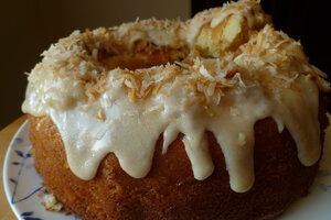 Banana Coconut Crunch Cake - Mind Over Batter | Recipe | Crunch cake,  Banana coconut, Banana pudding