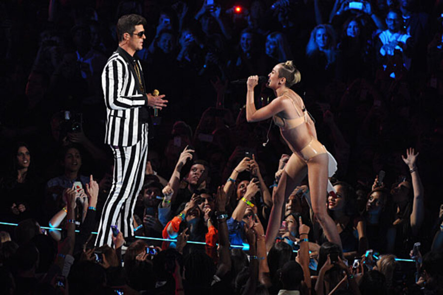 Miley Cyrus Bad Photo Sex - Miley Cyrus, twerking, and the 'sexual hazing' of American pop stars -  CSMonitor.com