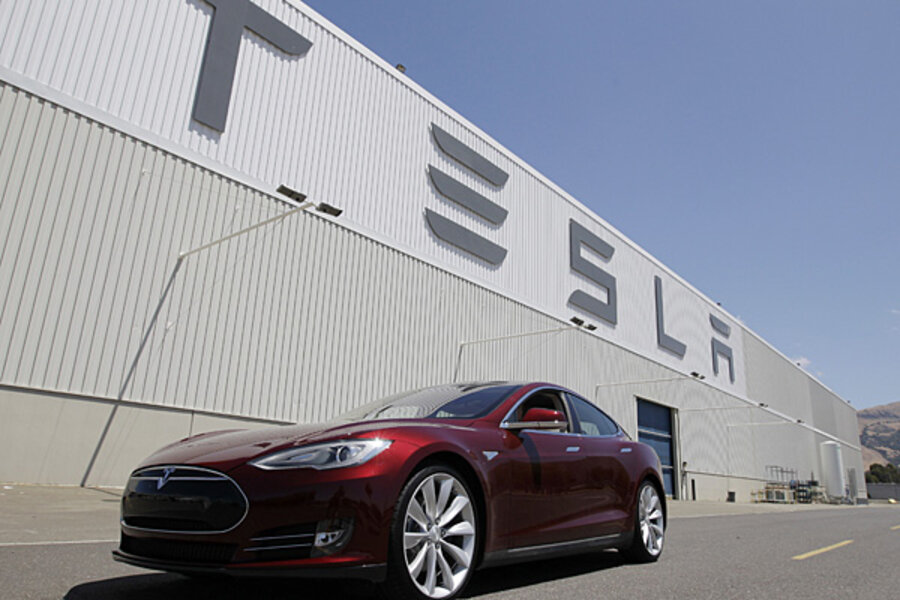 Pushing A Tesla Motors Model S To The Edge Of Its Range