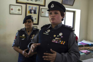 Pakistan's Women Police Fight Criminals, Militants, And Scorn ...