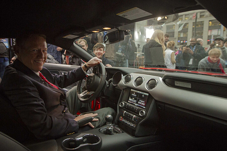 2015 Ford Mustang Gets First 4 Cylinder Engine Since 1993