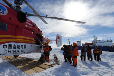 Akademik Shokalskiy Icebound Ship Passengers Rescued In Antarctica Csmonitor Com