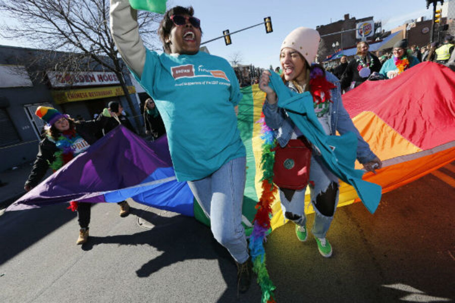 New York City mayor ends boycott of St Patrick's Day parade as gay