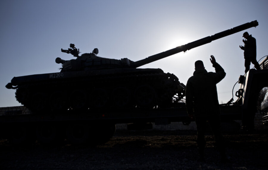 Russia debuts new, sleek force in Crimea, rattling NATO - CSMonitor.com