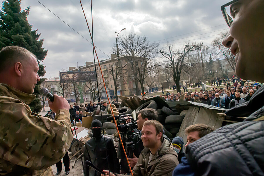 Ukraine Tells Pro Russian Separatists To Negotiate Or Face Force 2045