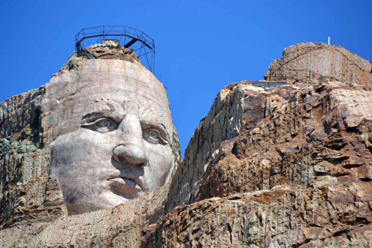 Crazy Horse monument led by 3 after death of widow - CSMonitor.com