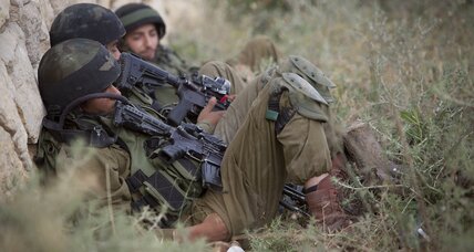 Palestinian teenager killed by Israeli troops in arrest raids