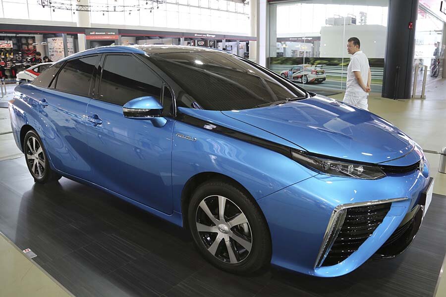 Toyota faces safety roadblock for fuelcell vehicles in US