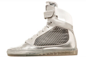 GE commemorates role in Apollo landing with 'moon boot' sneakers