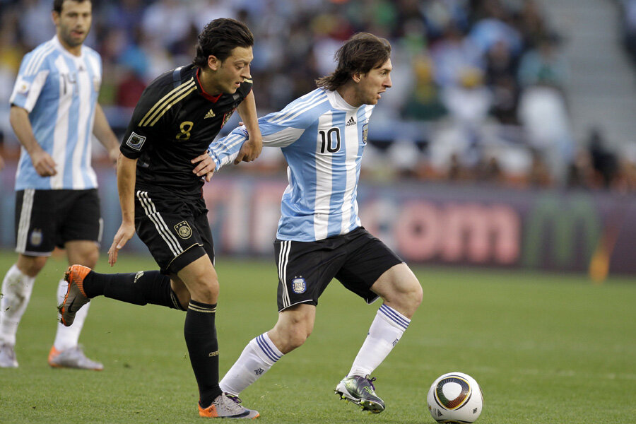 World Cup 2014: Germany Defeats Argentina, 1-0, in Extra Time to Win Final  - The New York Times