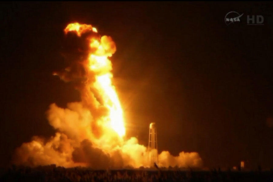 nasa rocket blows up