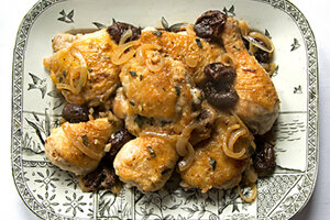 Cooking With Dried Fruit: Braised Chicken With Prunes And Onions ...